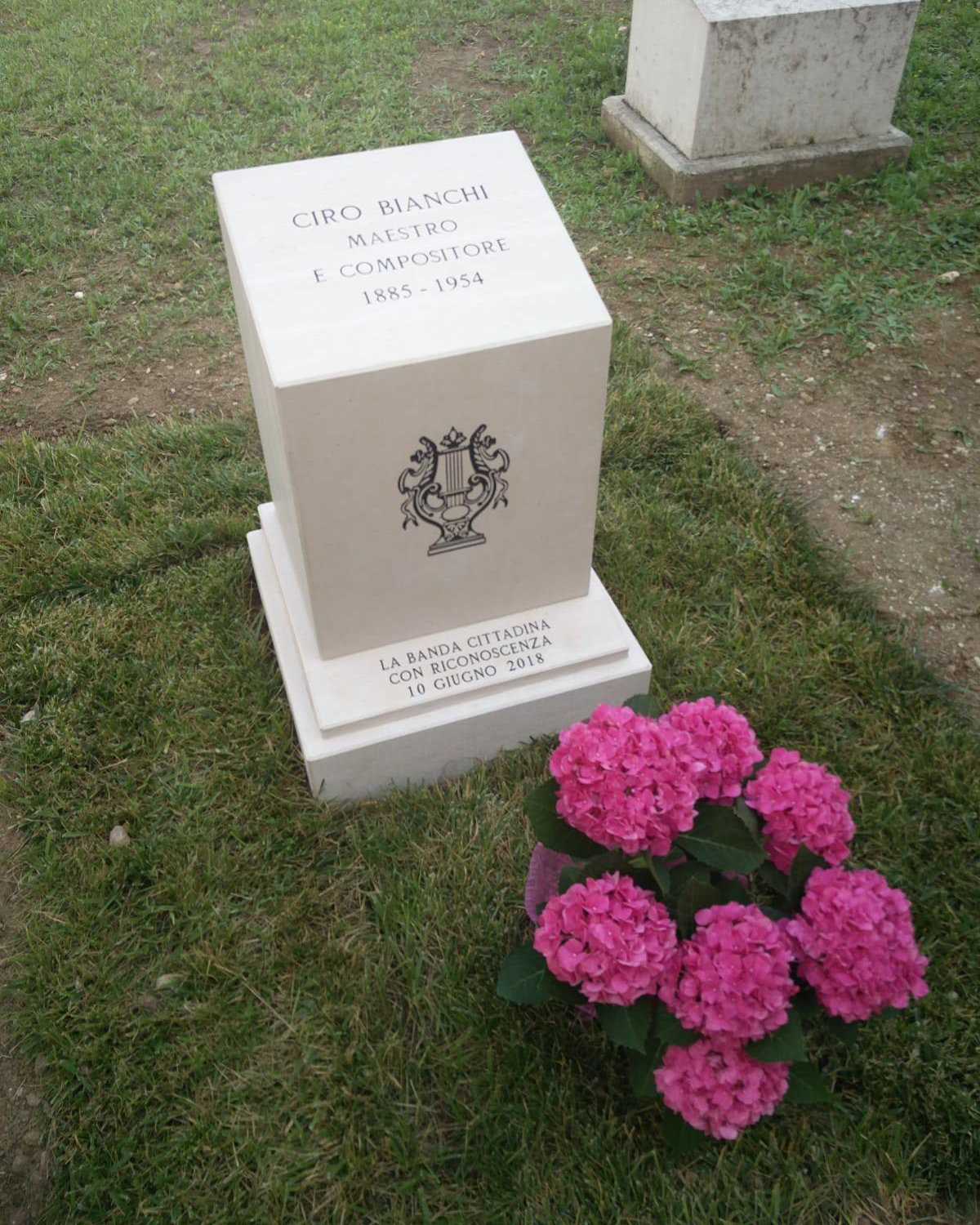 Monumento funebre al Maestro Ciro Bianchi